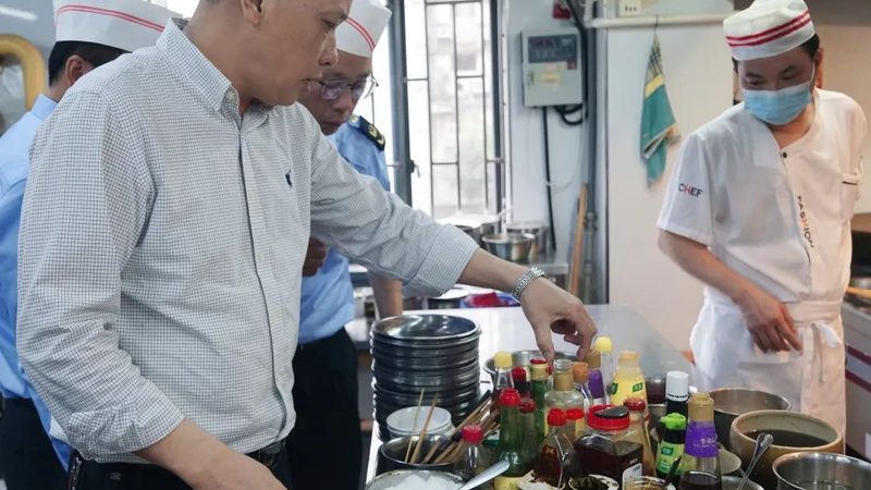 休闲食品批发：揭秘一件代发的价格之谜**